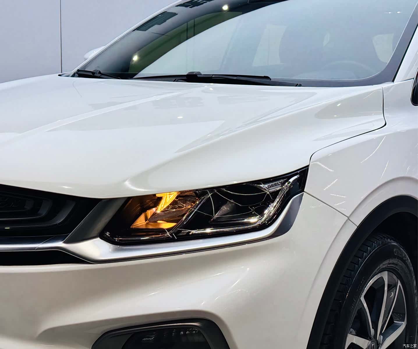 Geely Coolray, 2021 22