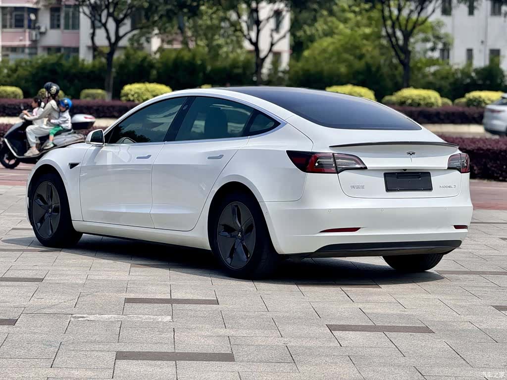 Tesla Model 3, 2020 8
