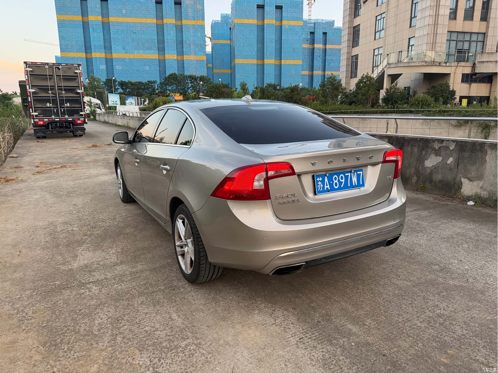 Volvo S60, 2015 6