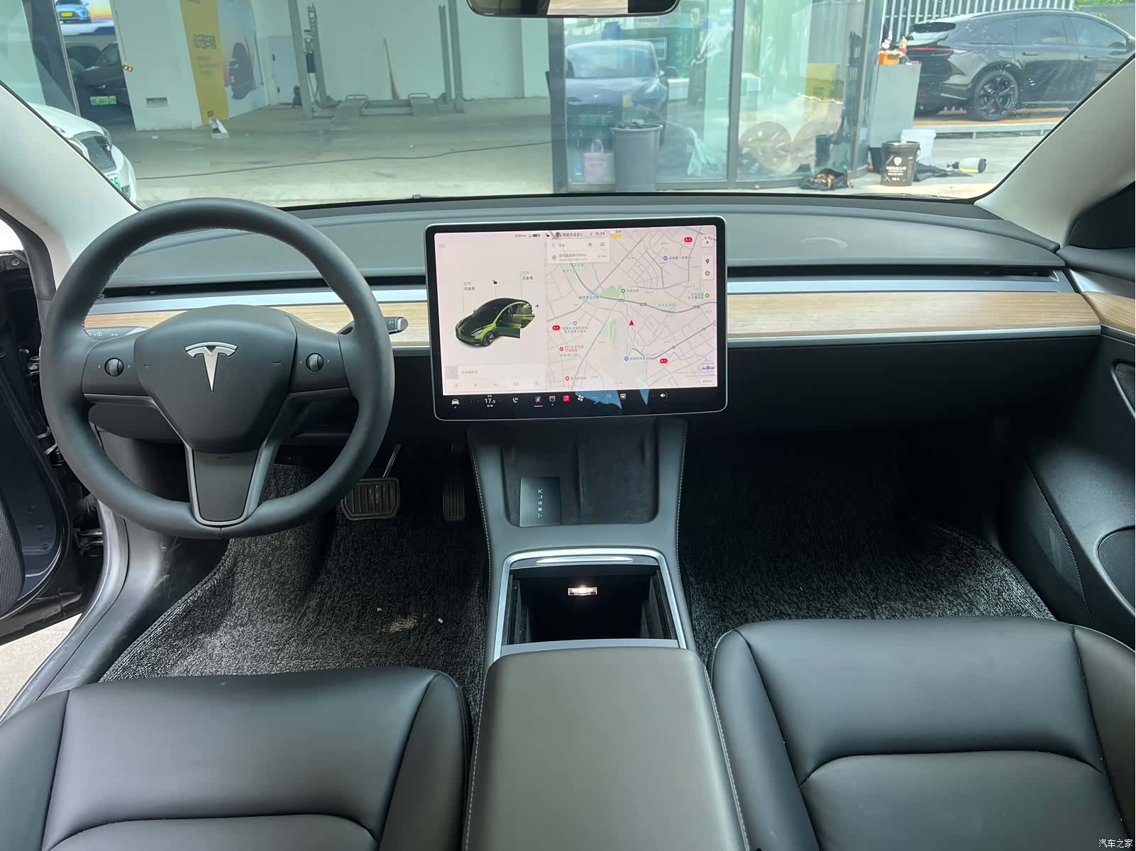Tesla Model 3, 2021 11