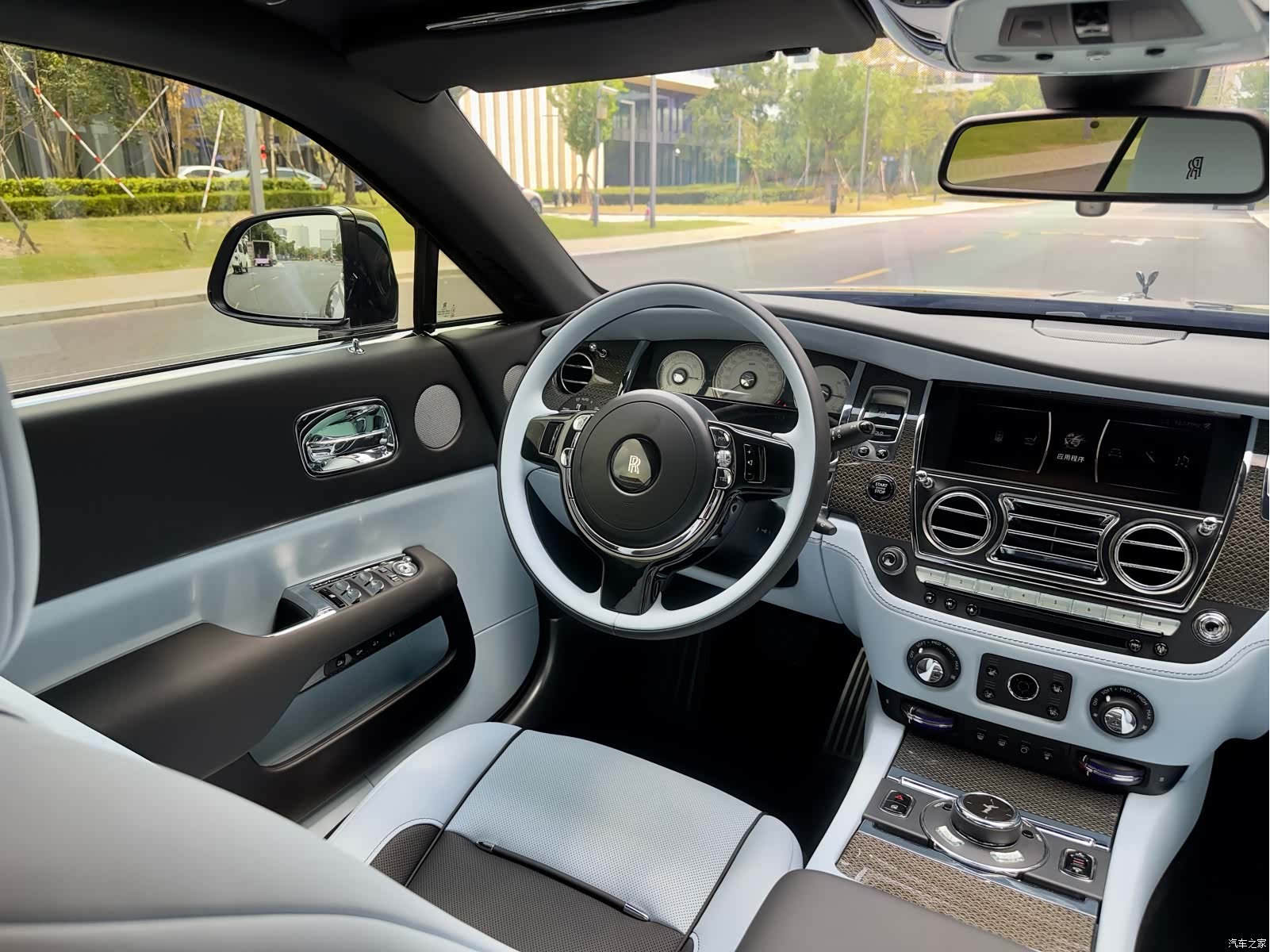 Rolls-Royce Wraith, 2021 19