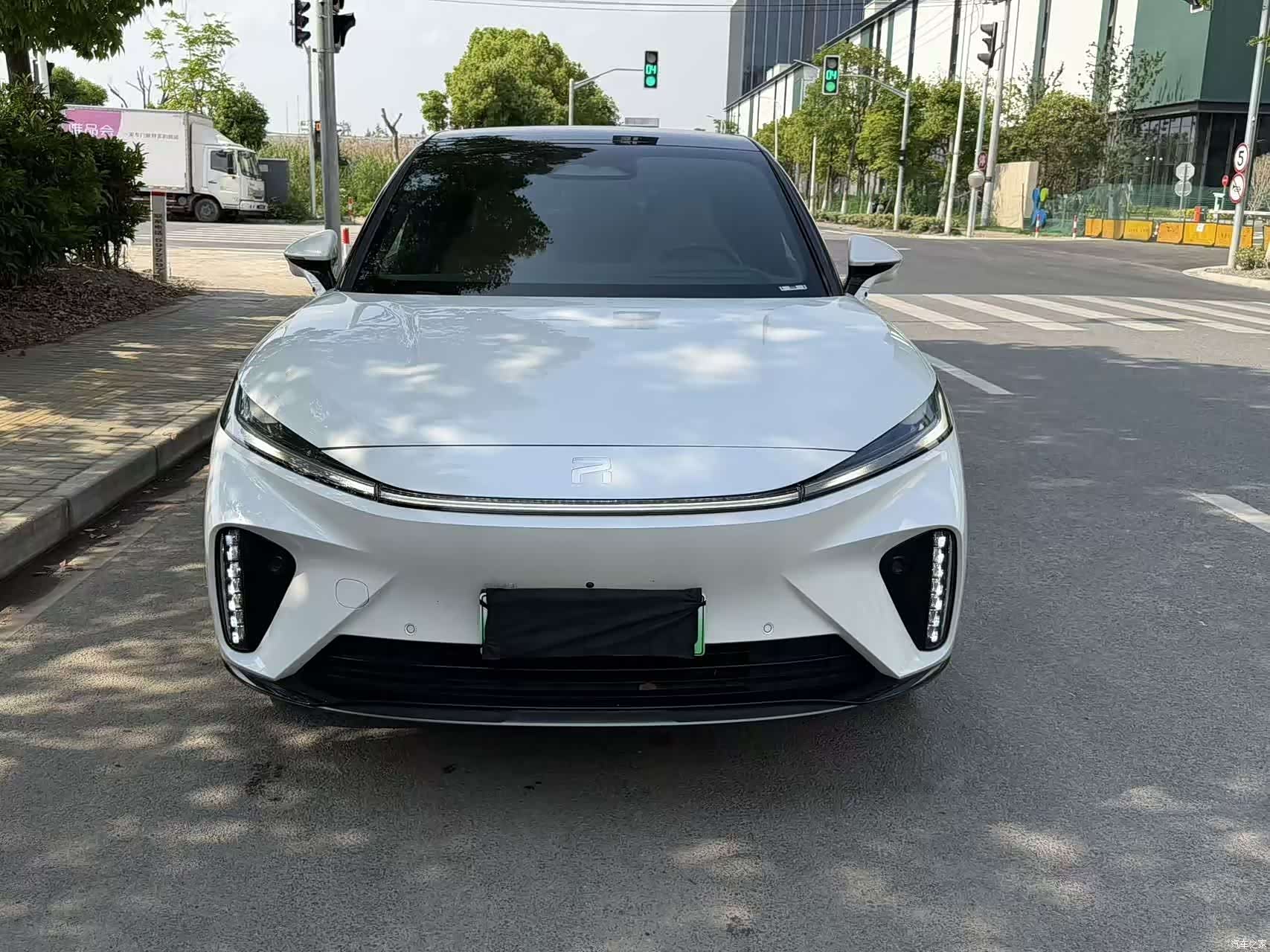 Rising Auto R7