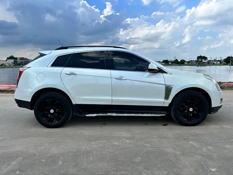Cadillac SRX