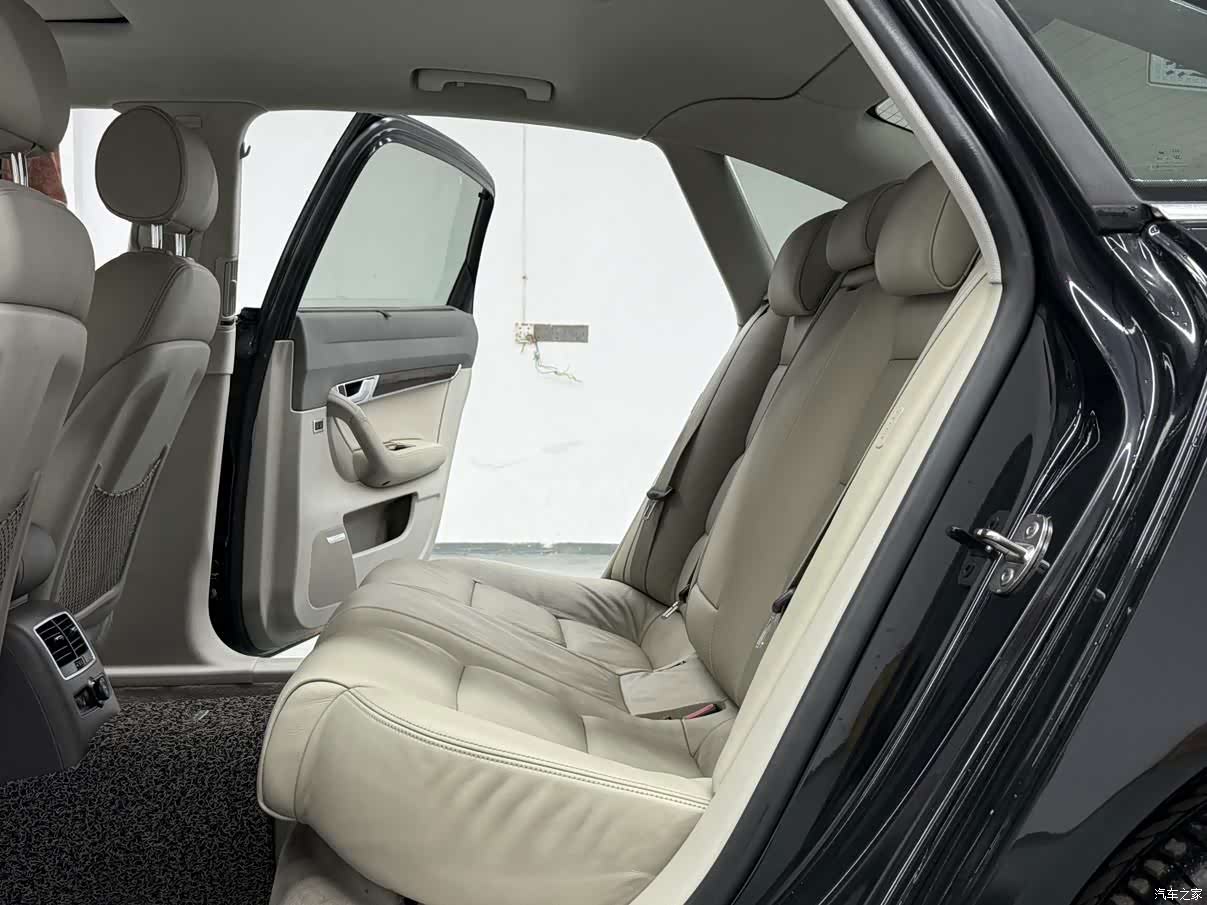 Audi A6L, 2010 7