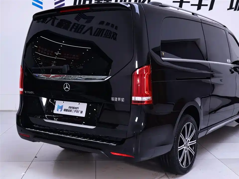 Mercedes-Benz V-class