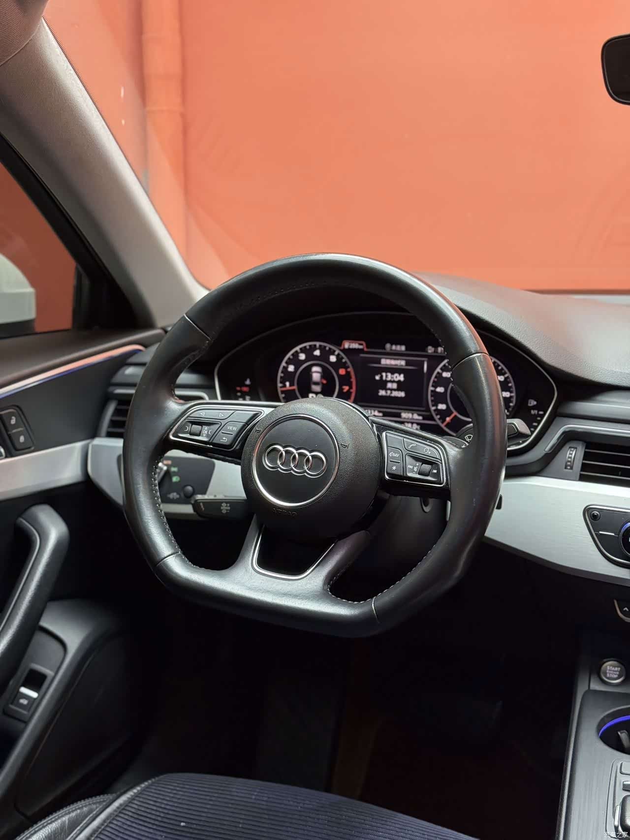 Audi A4L, 2018 9