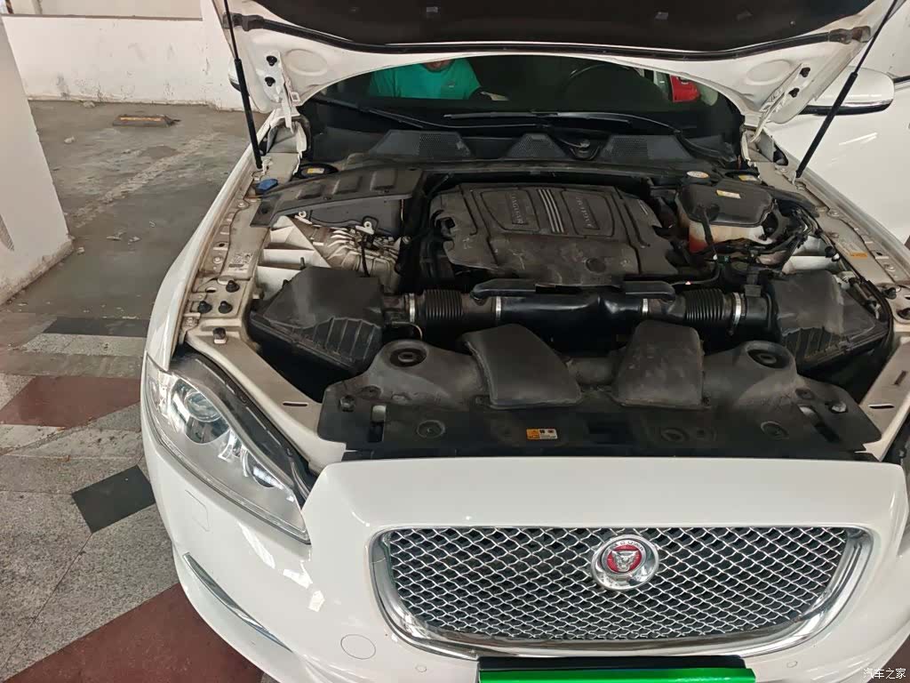 Jaguar XJ, 2015 22