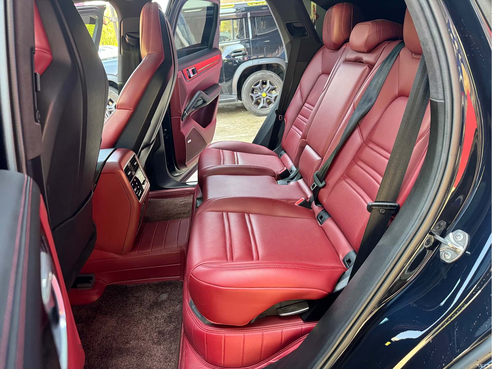 Porsche Cayenne, 2022 12