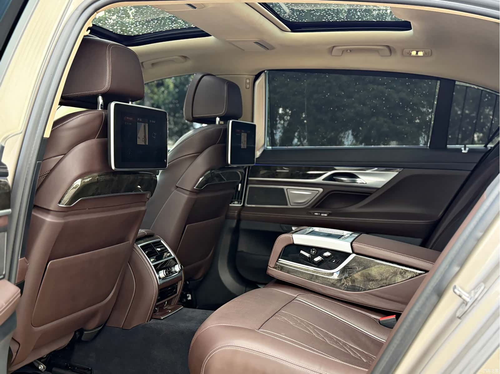 BMW 7 Series, 2018 7