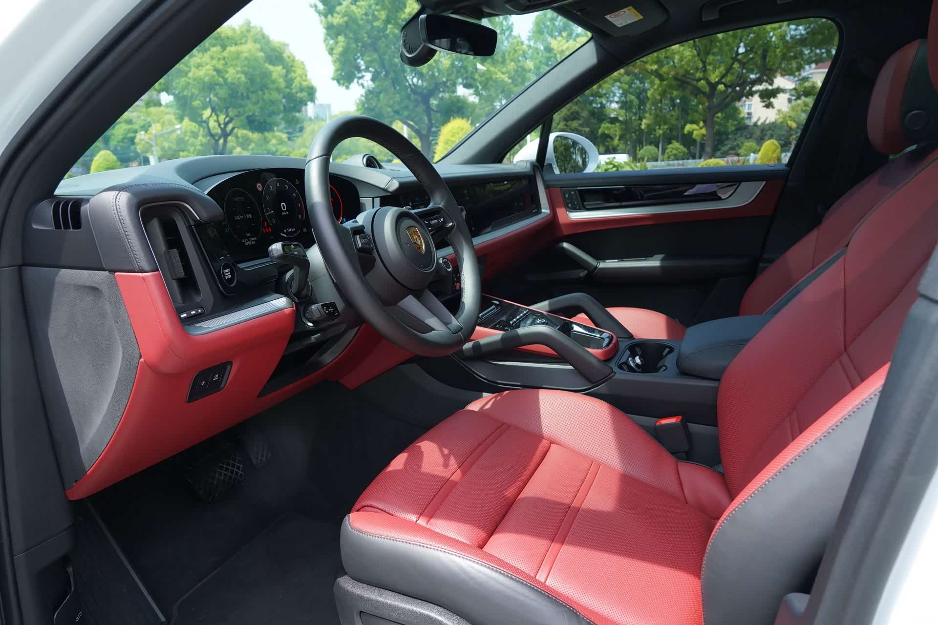 Porsche Cayenne, 2025 все фото