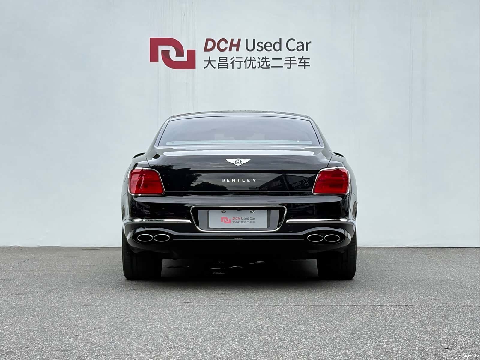 Bentley Flying Spur, 2023 3
