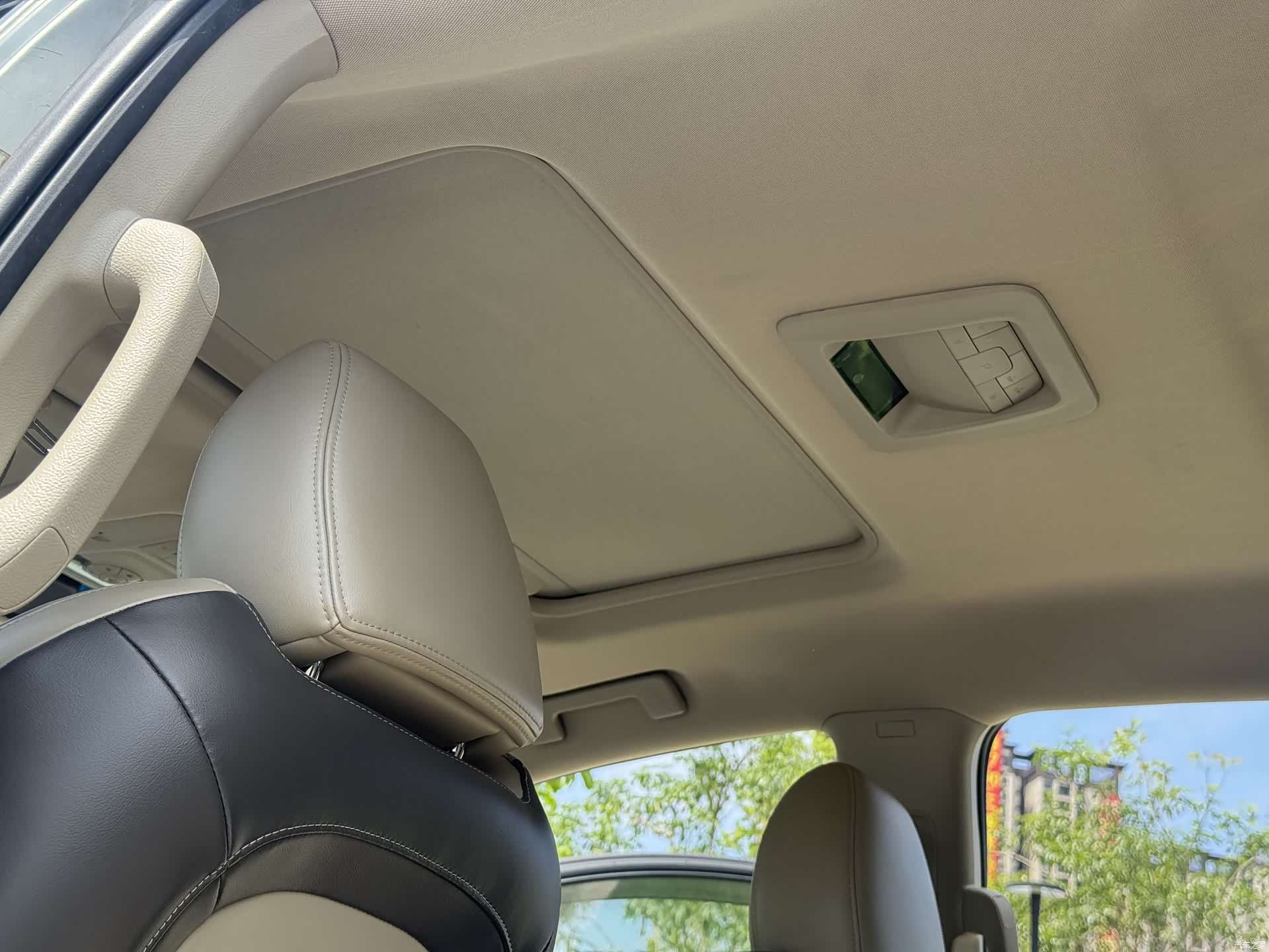 Buick GL8, 2012 24