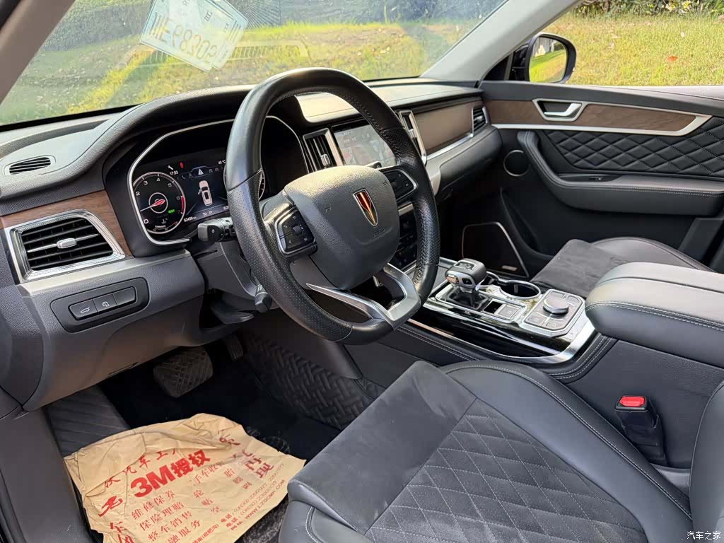 Hongqi HS7, 2021 7
