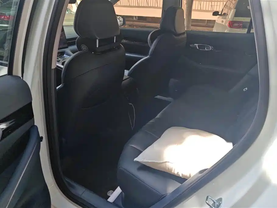 Geely Galaxy Galaxy E5