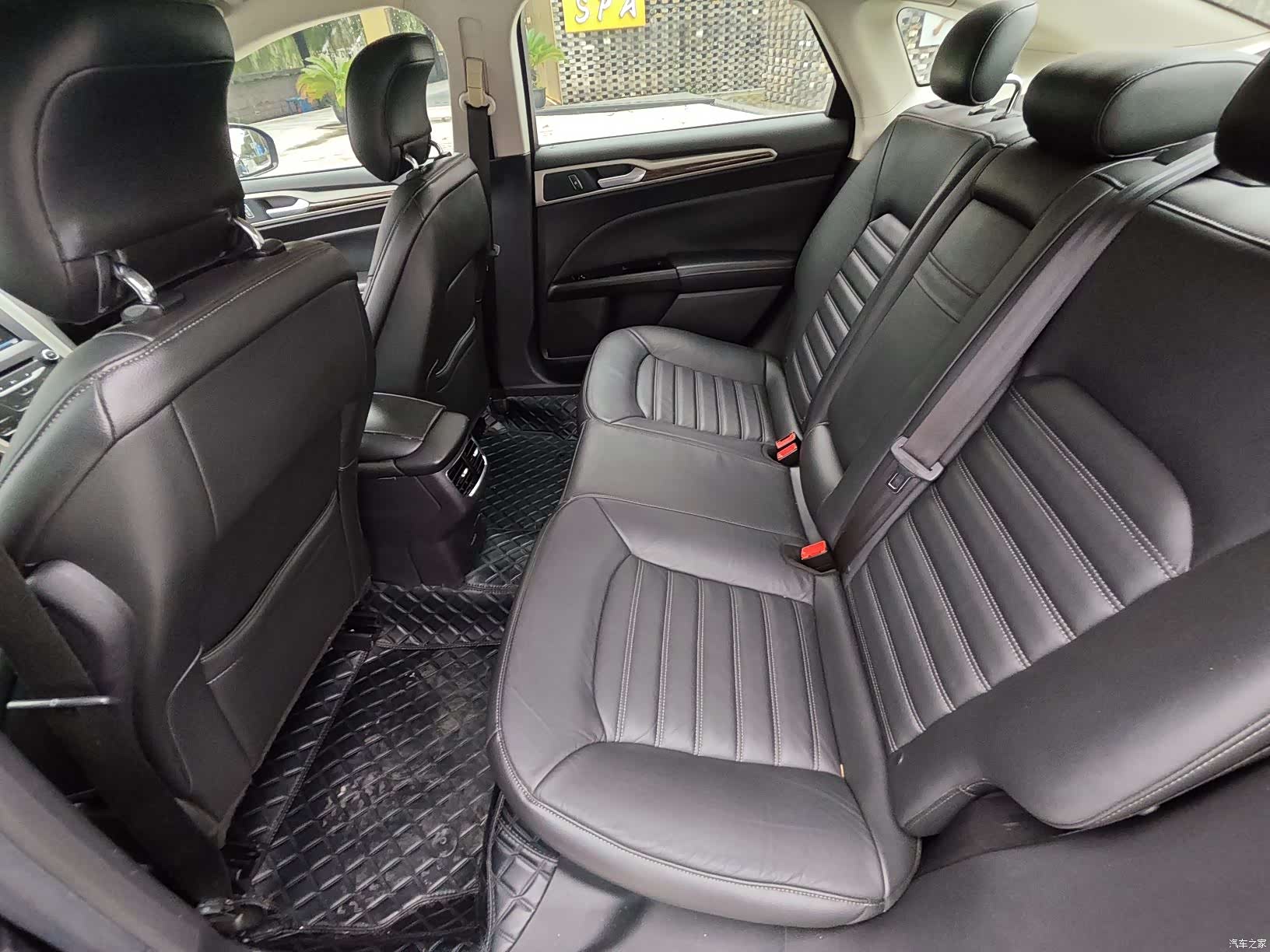 Ford Mondeo, 2013 10