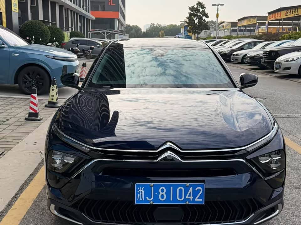 Citroen Versailles C5 X