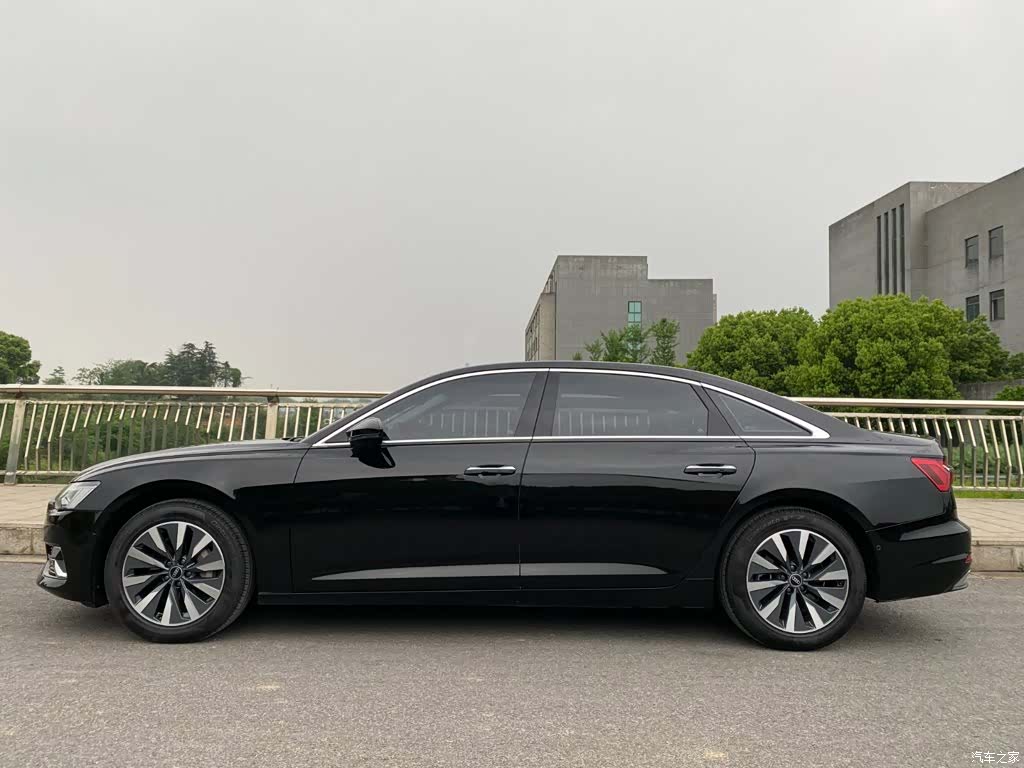 Audi A6L, 2022 2