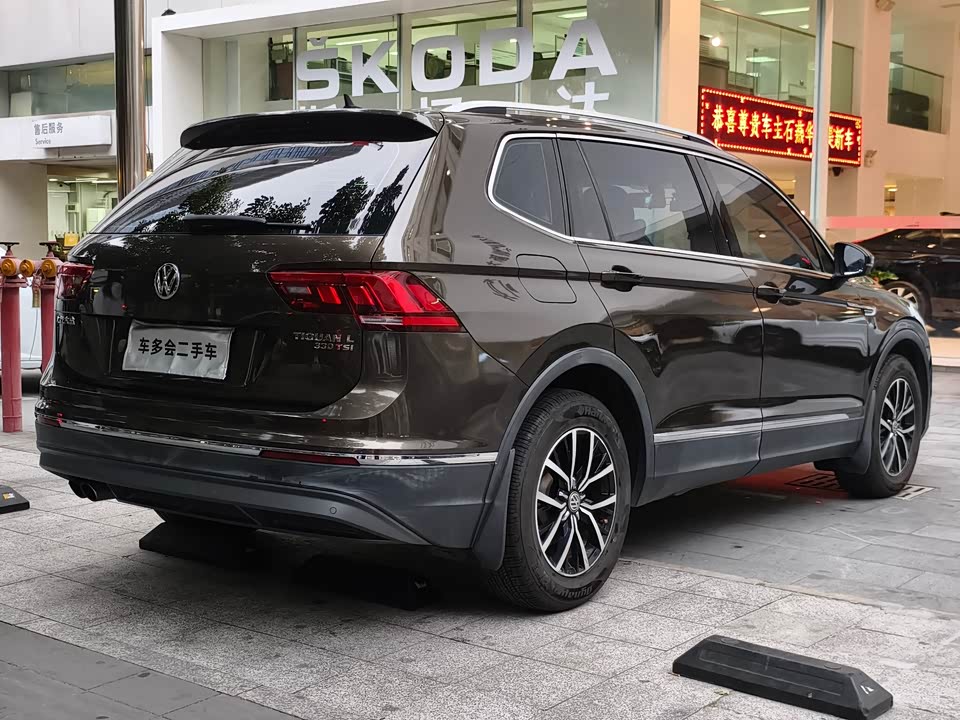 Volkswagen Tiguan L