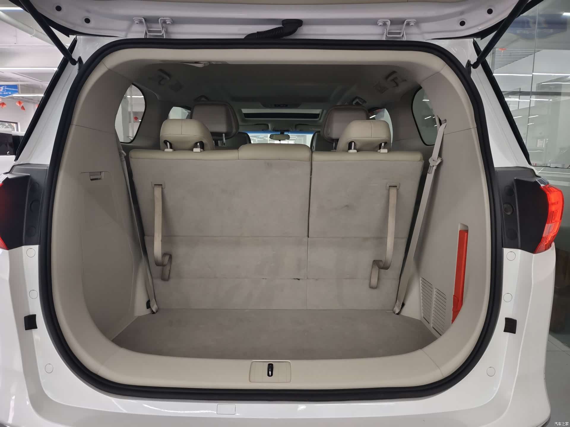 Buick GL8, 2018 16