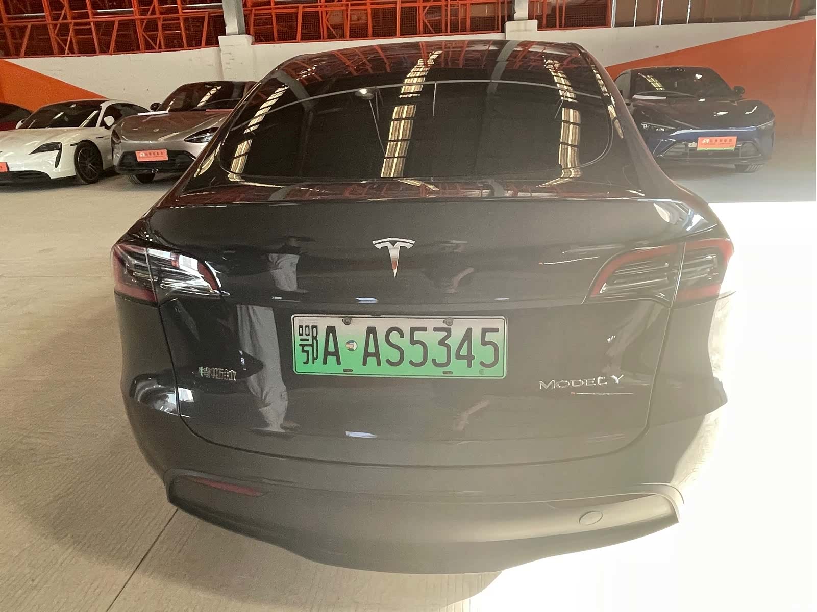 Tesla Model Y, 2024 8