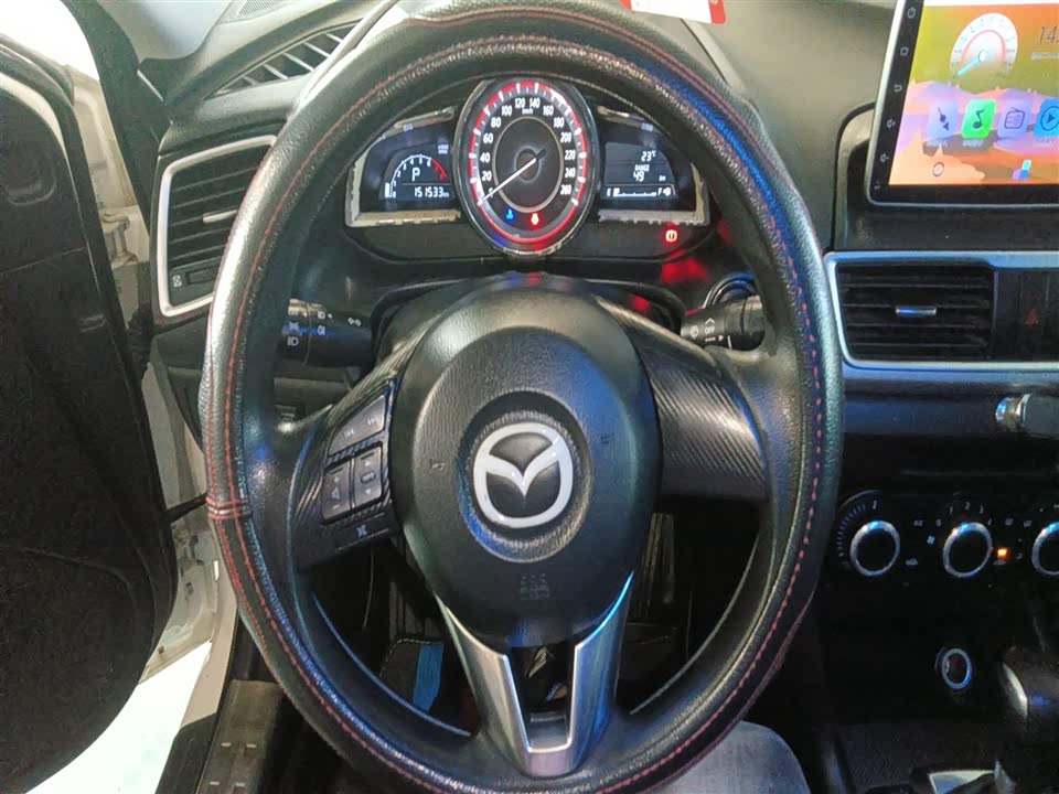 Mazda 3 Angkesaila