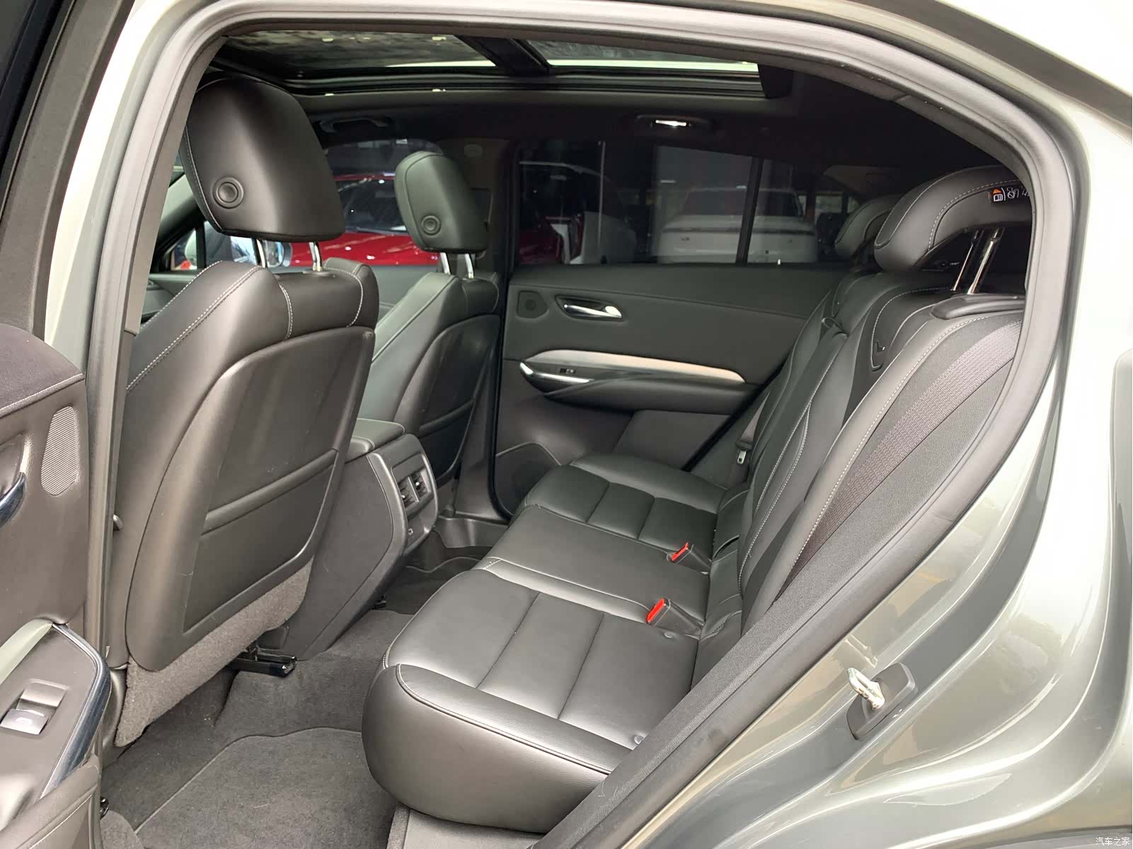 Cadillac XT4, 2019 9