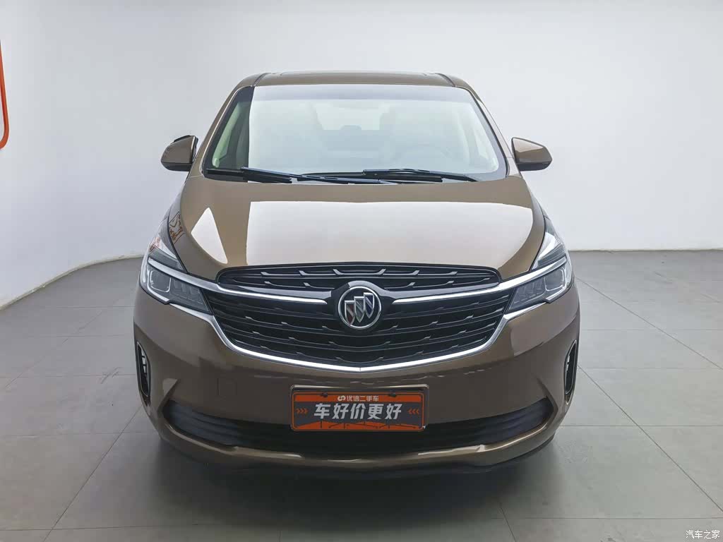 Buick GL8, 2021 3