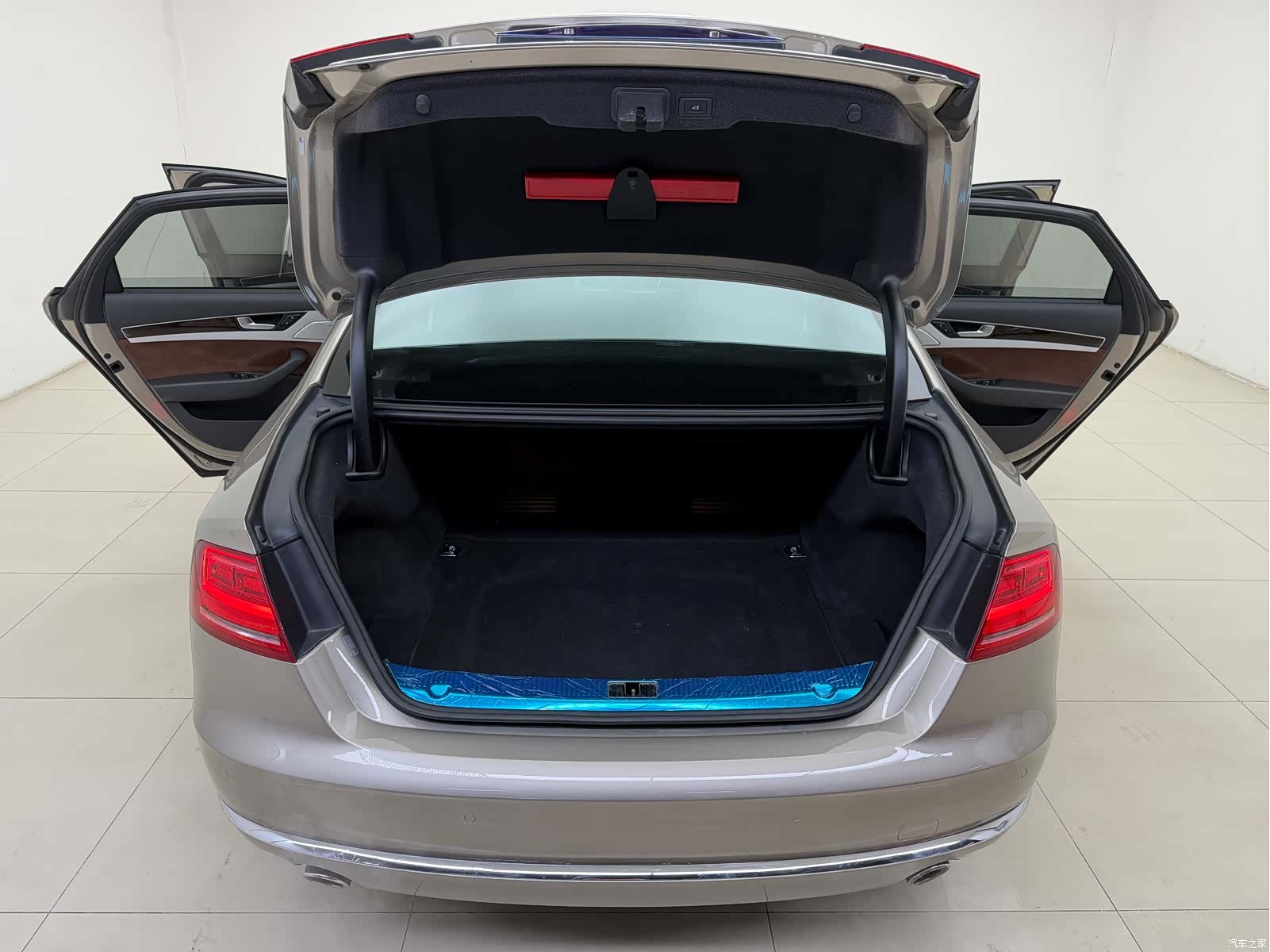 Audi A8L, 2015 23
