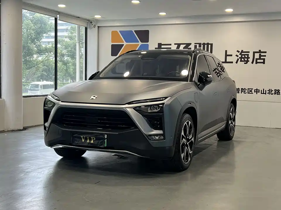 NIO ES8