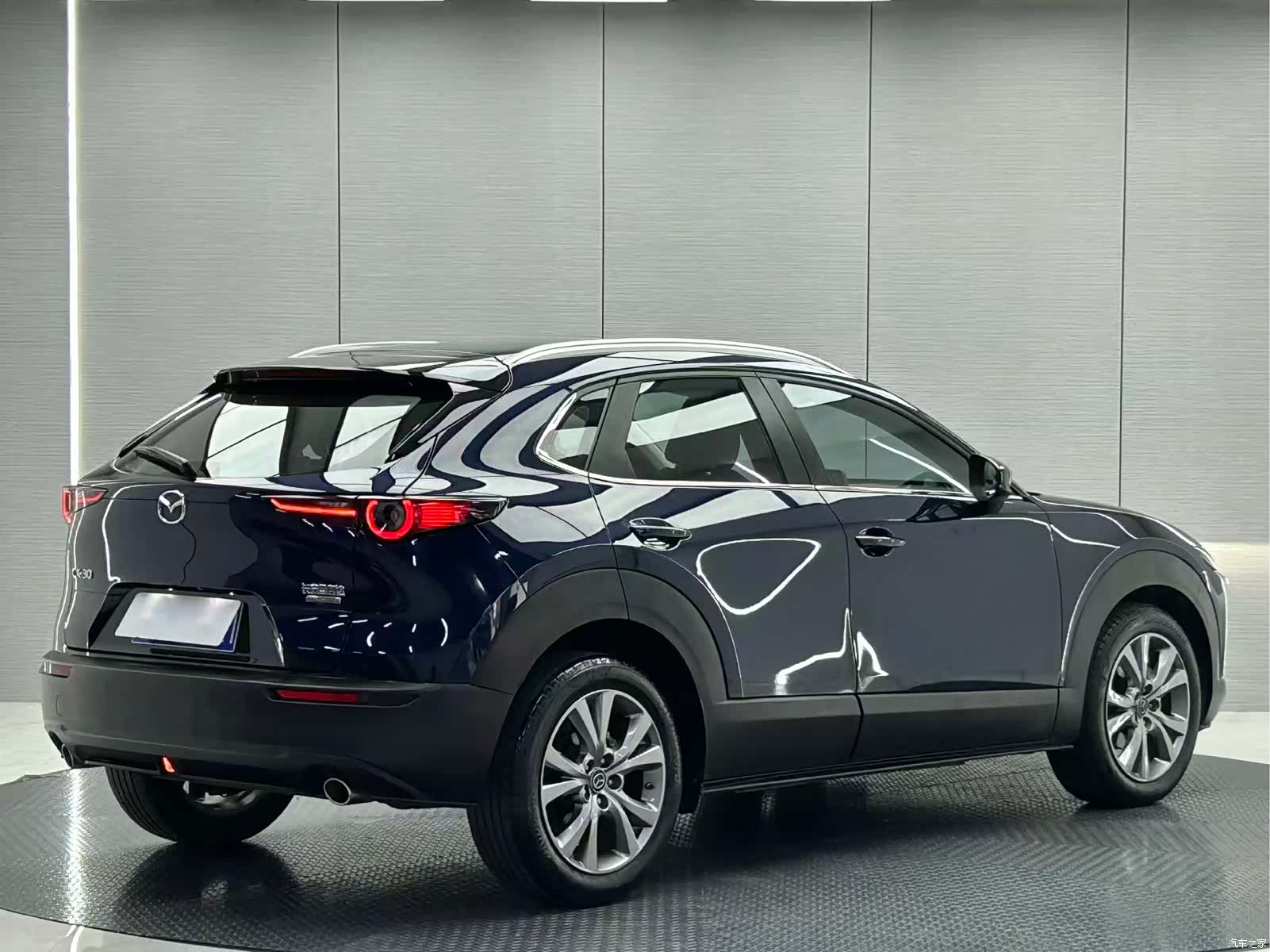 Mazda CX-30, 2021 все фото