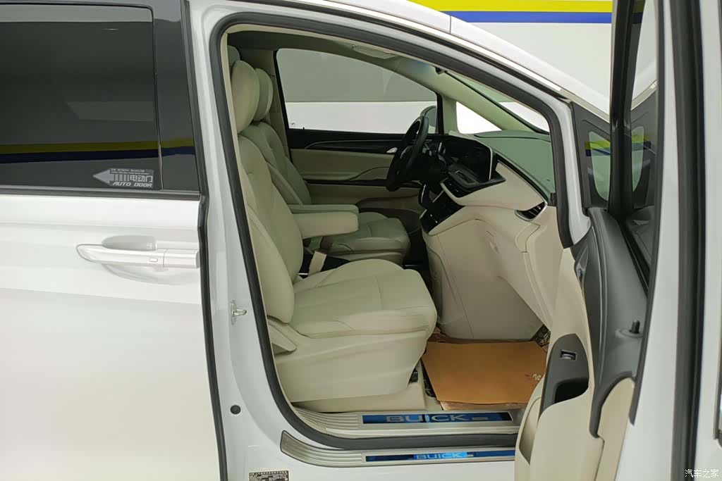 Buick GL8, 2022 8