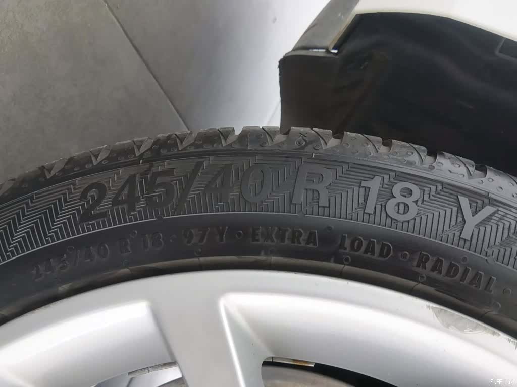 Audi A4L, 2018 24