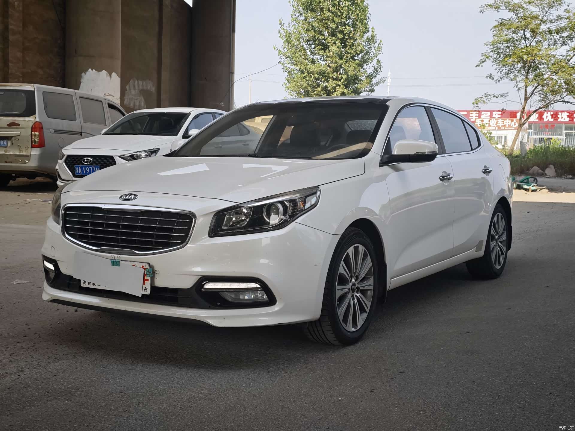Kia K4, 2015 1