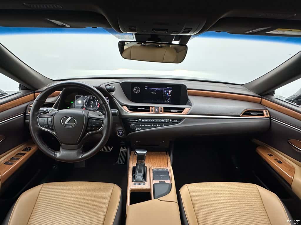 Lexus ES, 2020 17