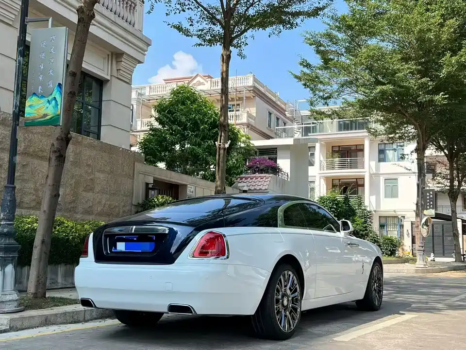Rolls-Royce Phantom
