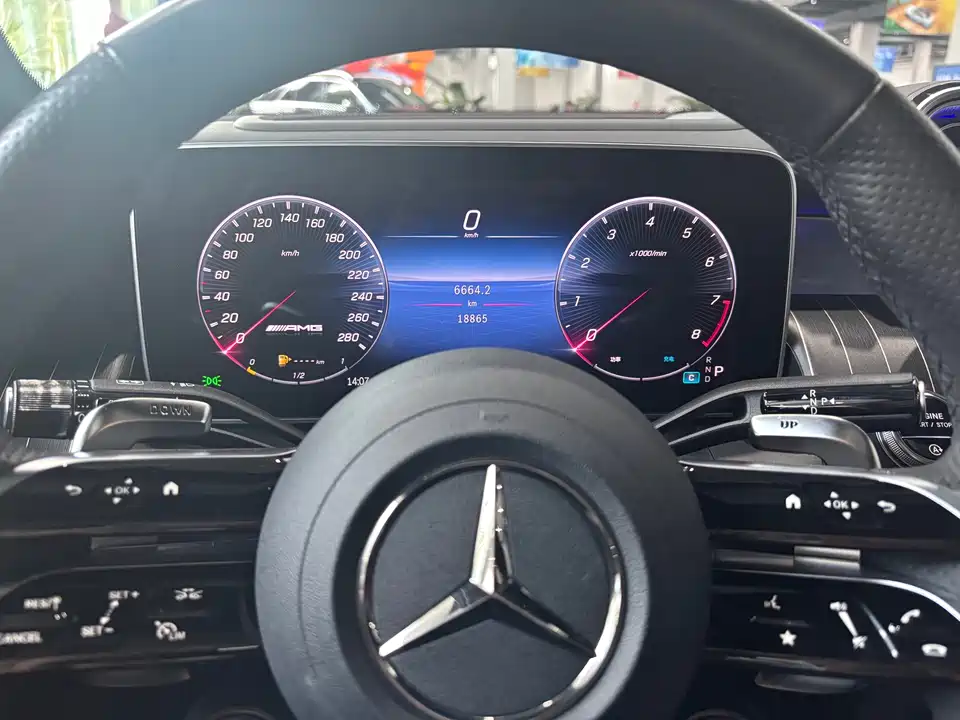 Mercedes-Benz GLC AMG