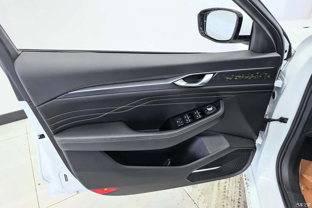 Geely Preface, 2024 7