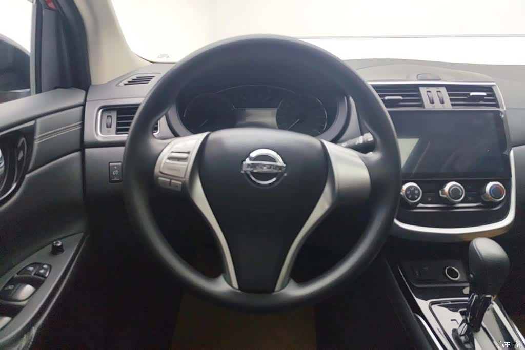 Nissan Tiida, 2024 15