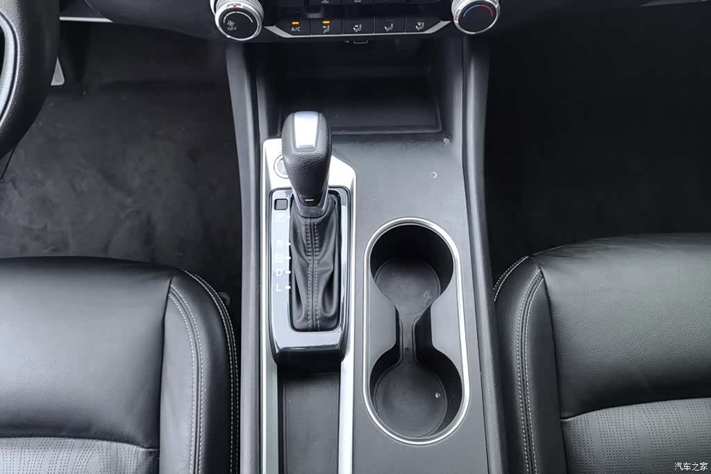 Nissan Teana, 2021 16