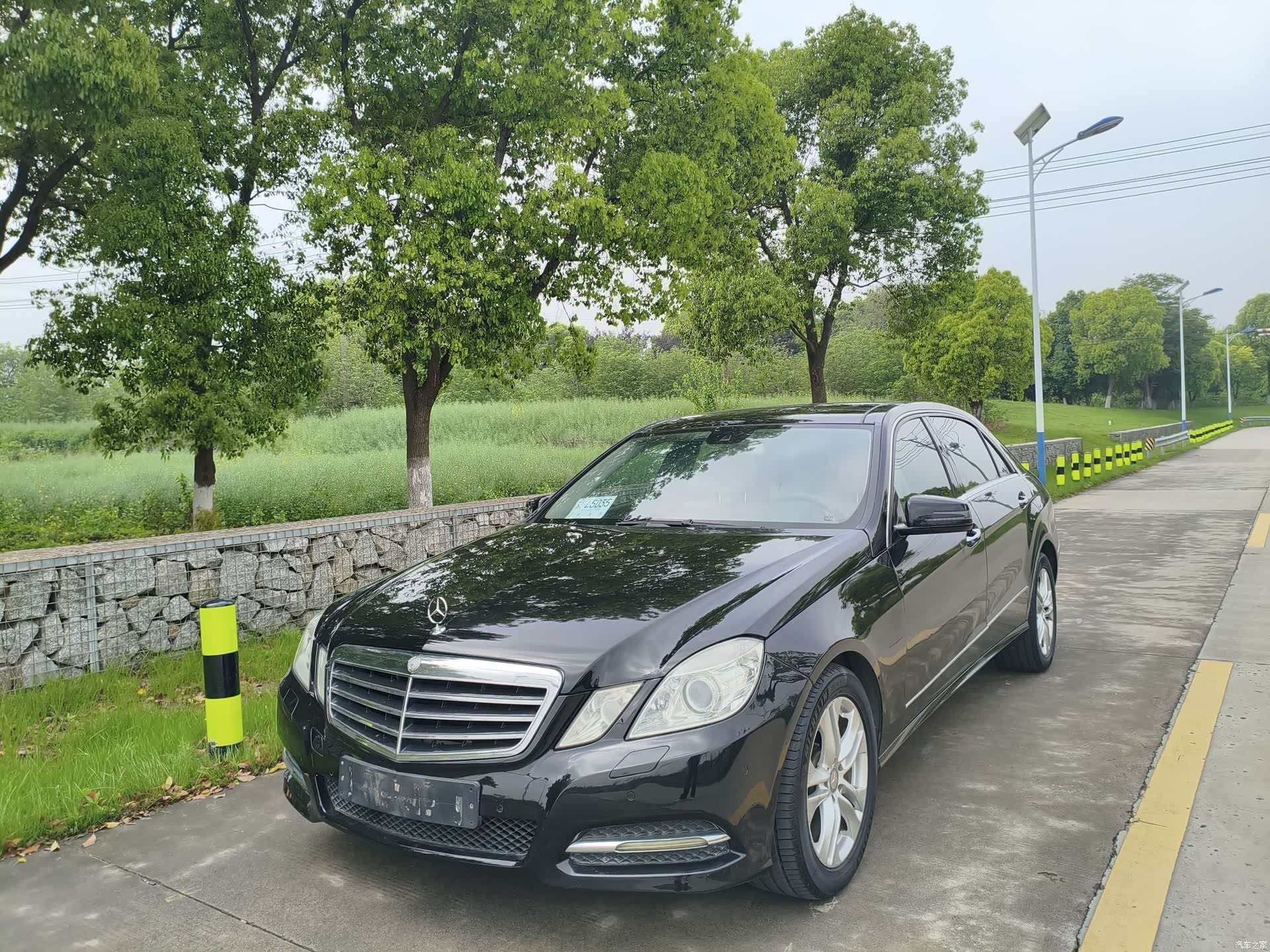 Mercedes-Benz E-Class, 2012 1
