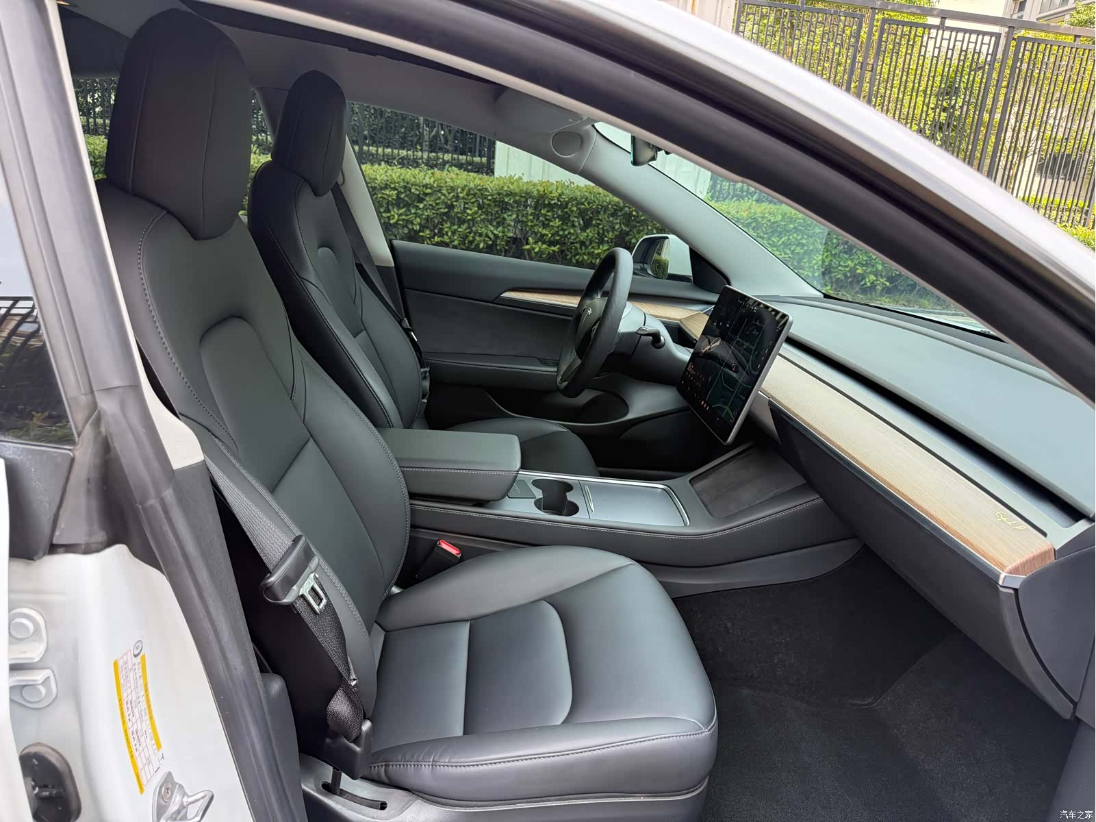 Tesla Model 3, 2021 15