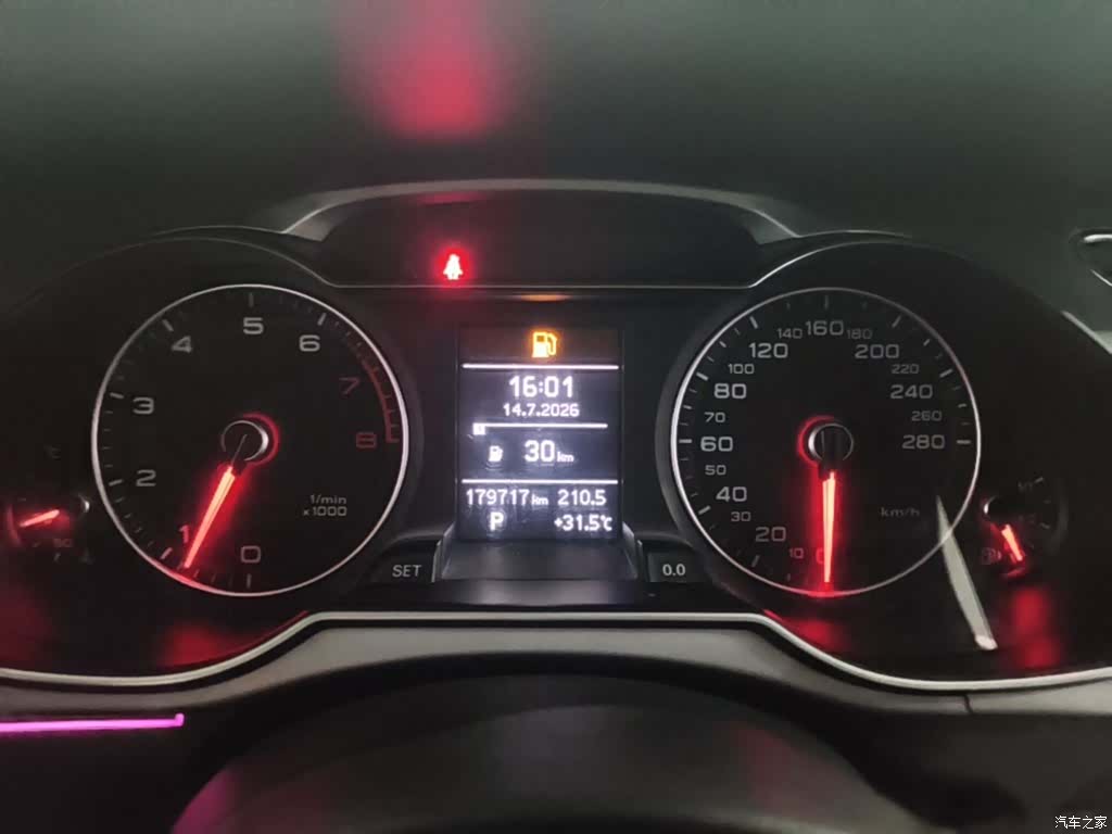 Audi A4L, 2015 12