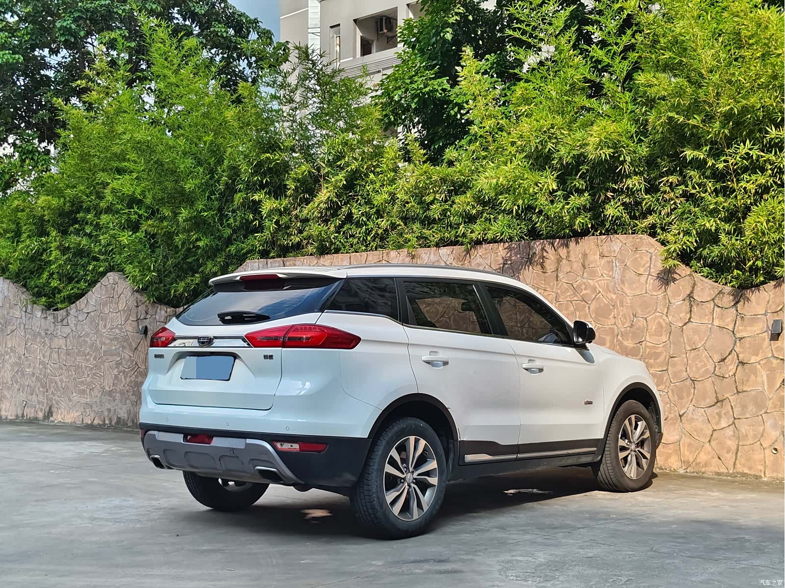 Geely Boyue, 2016 6