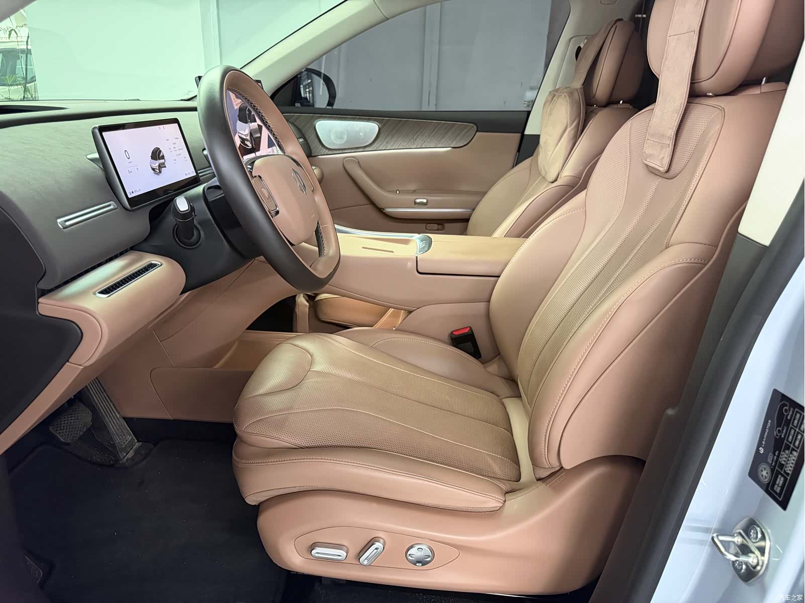 Leapmotor C11, 2025 все фото