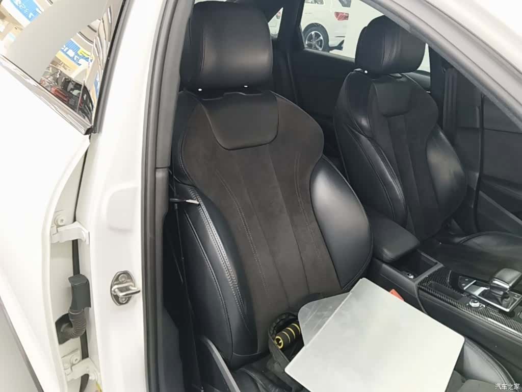 Audi A4L, 2023 25