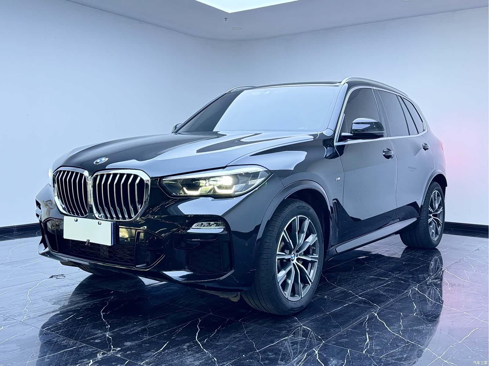 BMW X5, 2021 1