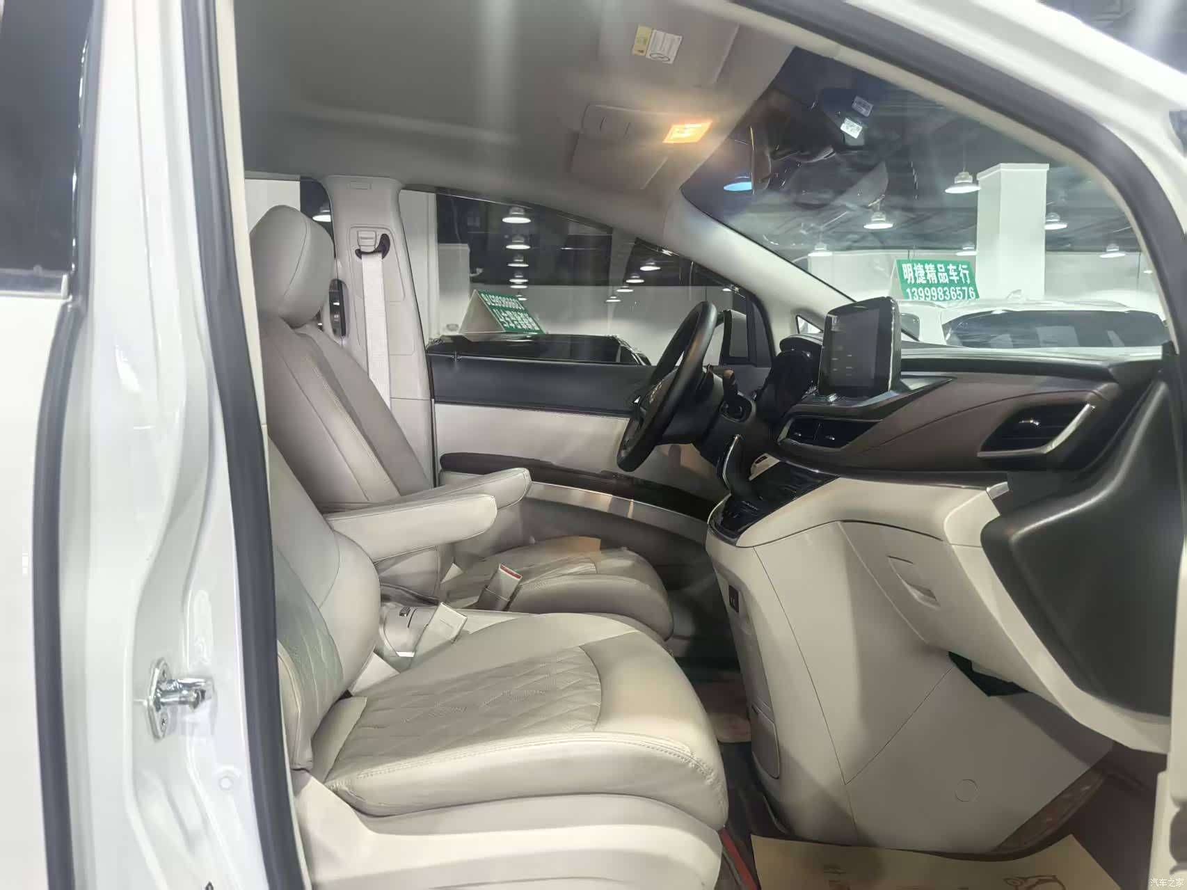Buick GL8, 2023 все фото