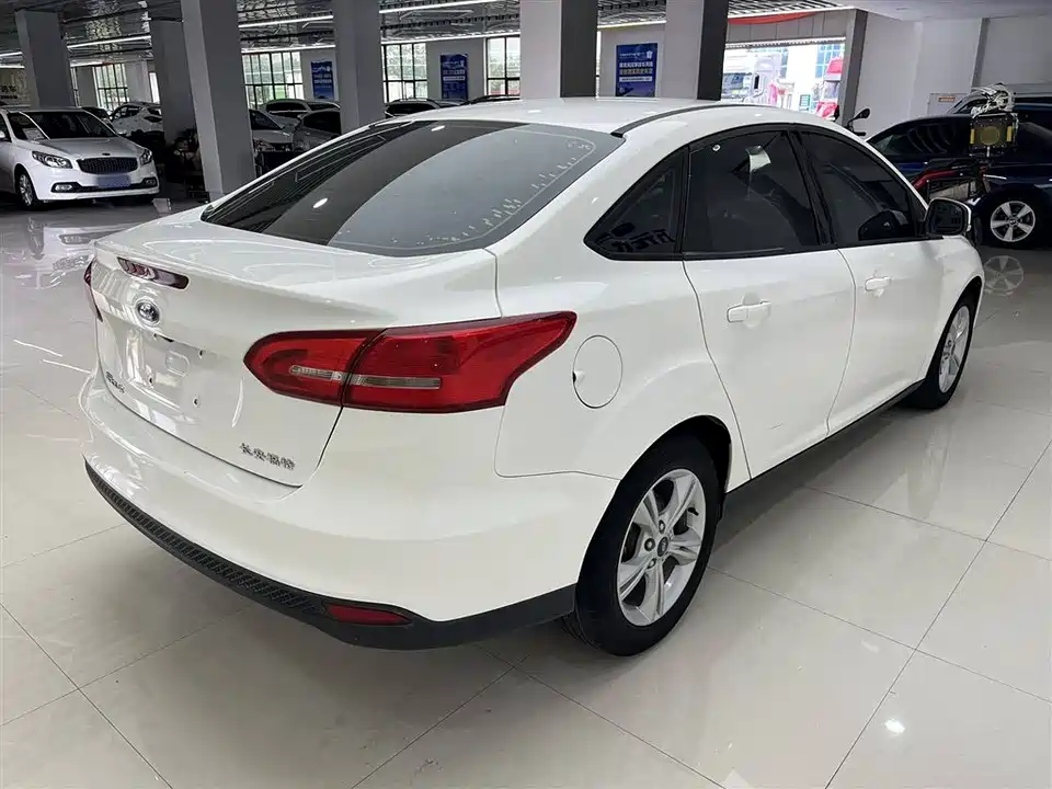 Ford Fox