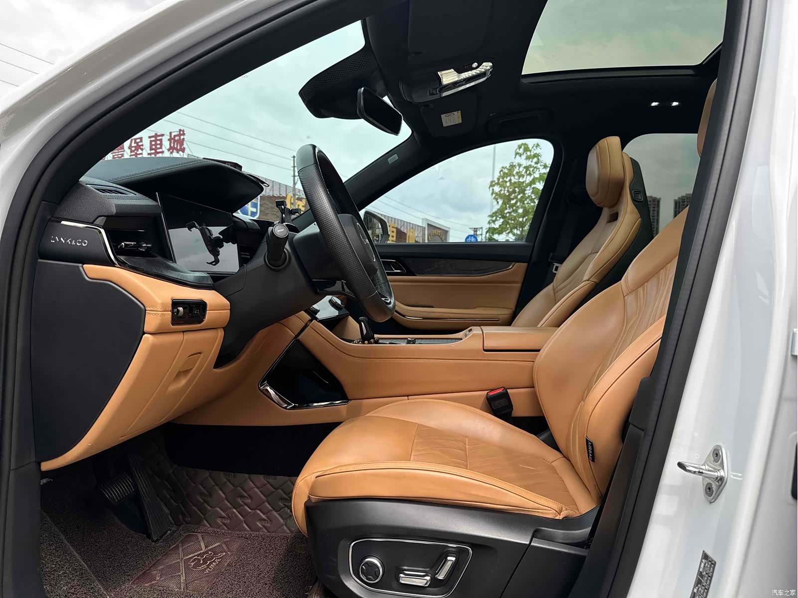 Lynk & Co 02, 2022 все фото