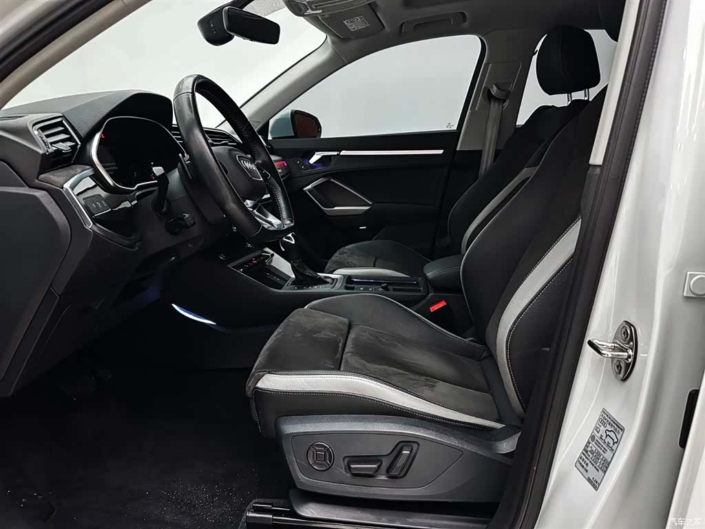 Audi Q3, 2022 12